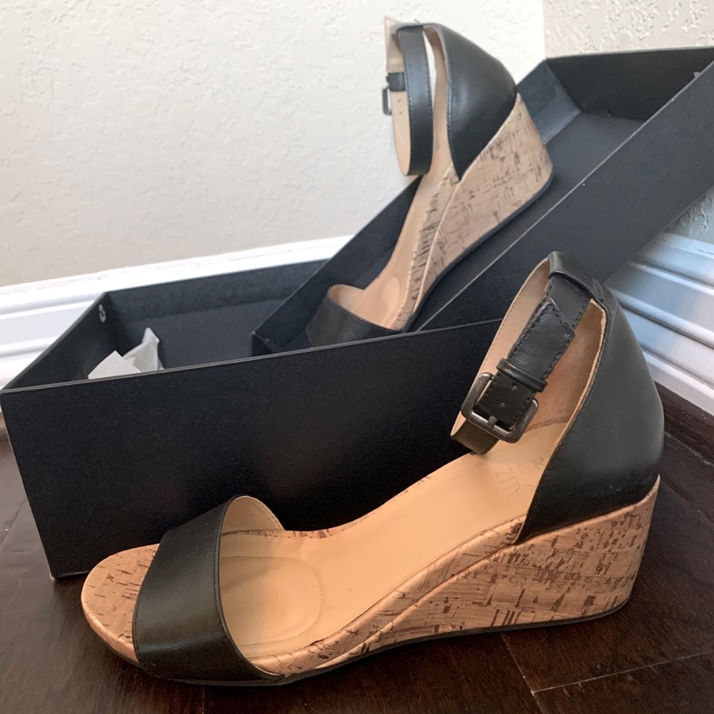 Naturalizer Black Wedges